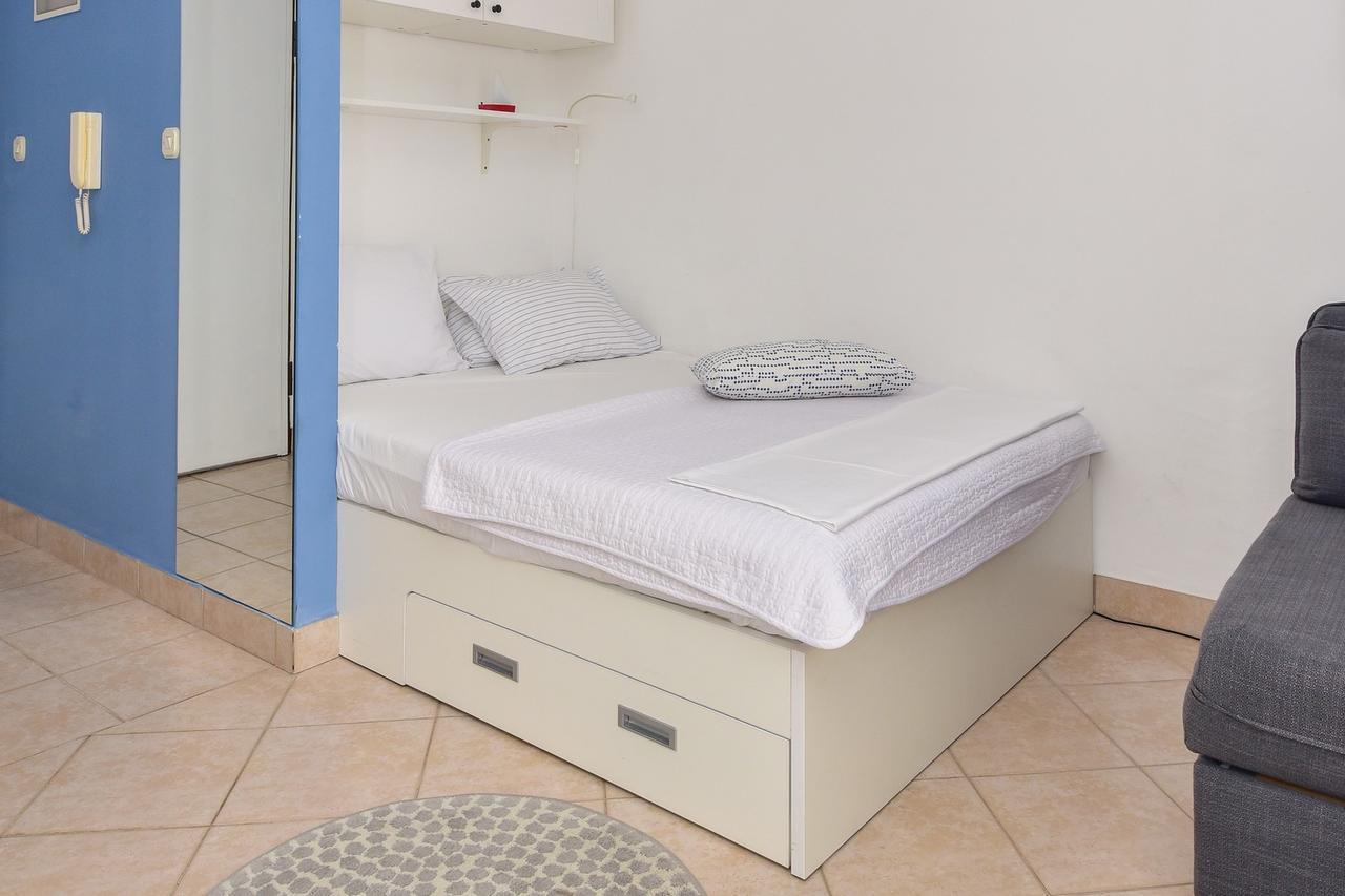 Apartment Mirna Макарська Екстер'єр фото